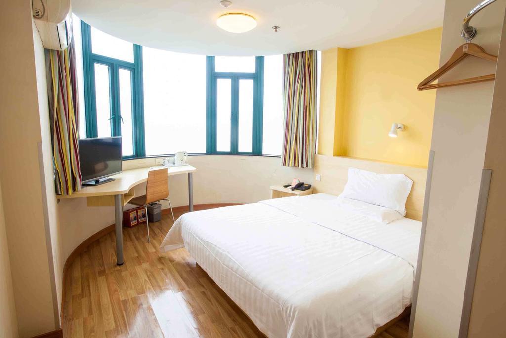 7Days Inn Dali Ancient Town דאלי חדר תמונה