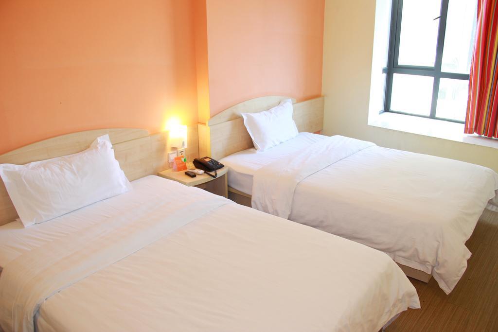 7Days Inn Dali Ancient Town דאלי חדר תמונה